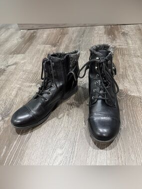 Mudd Black Boots